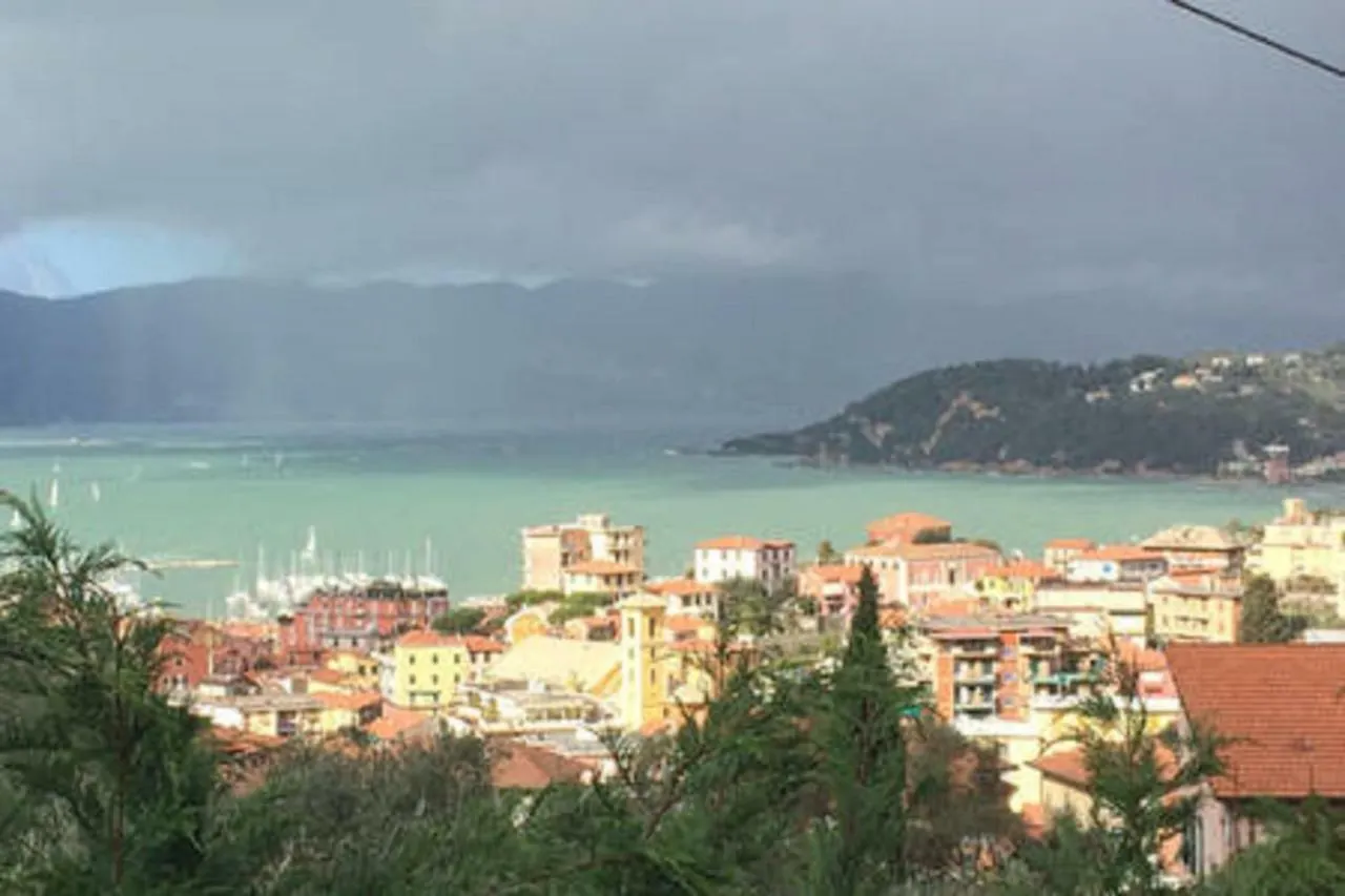 Very Nice Flat In Lerici 0*,
